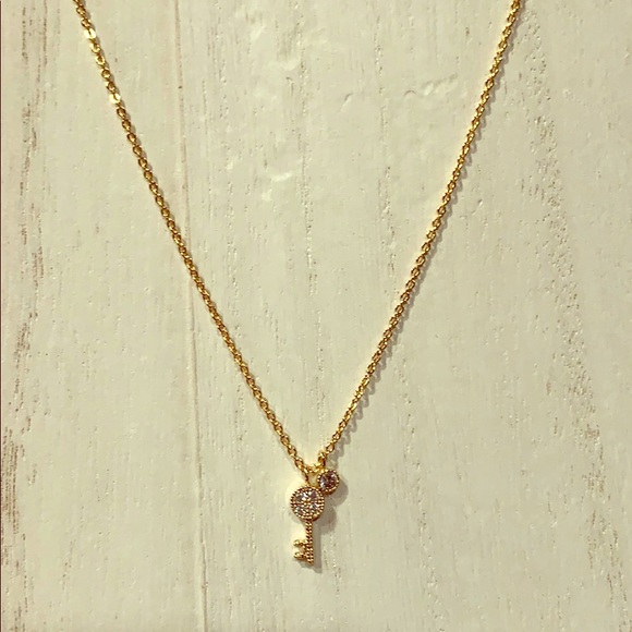 Key Fashion Necklace Gold 16 1/2” - Picture 3 of 5